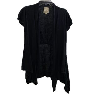 Short Sleeve Cardigan Juniors Size: Large